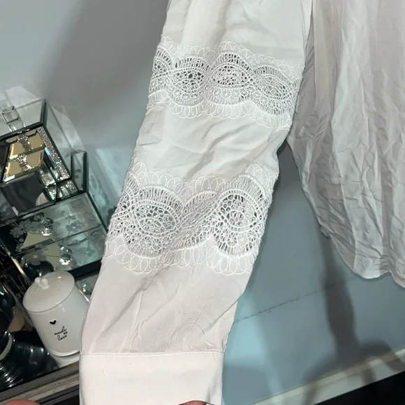 Loft Blouse Women Size XL White Lace Embroidery Vtg Look Classic Academia Cutout - Picture 5 of 10